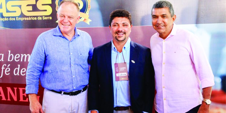 Casagrande e Vidigal se encontram com empresários na Serra 1 Casagrande e Vidigal se encontram com empresários na Serra