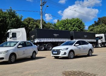 Apreensão milionária de mercadorias  Seis carretas com café são apreendidas em Rio Bananal; prejuízo de R$ 3 milhões