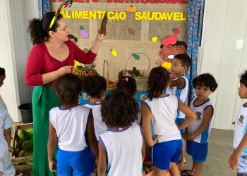Ceim Rio Doce, no bairro Aviso, ensina estudantes sobre alimentação saudável