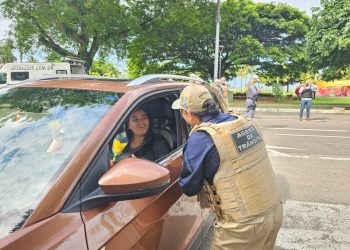 Dia da Mulher: Detran|ES realiza ações educativas e homenageia motoristas e servidoras