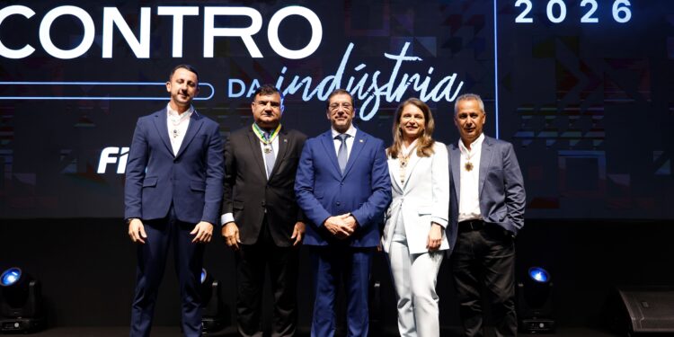 Encontro da Indústria: FINDES homenageia lideranças que impulsionam o desenvolvimento do ES e do Brasil.