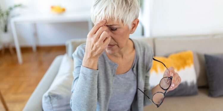 Dia Nacional do Glaucoma: doença silenciosa pode levar à cegueira irreversível e exige atenção ao uso de medicamentos.