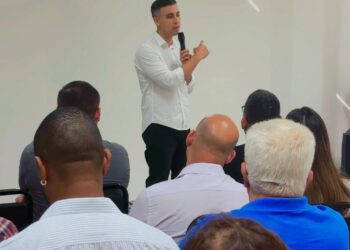 Ases reúne prefeito Weverson Meireles e secretariado para apresentar projetos estruturantes e fortalecer diálogo com o setor produtivo.