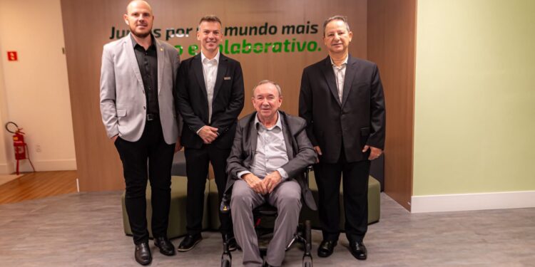 Sicredi Serrana conecta lideranças da gaúchas e capixabas em missão sobre desenvolvimento regional.